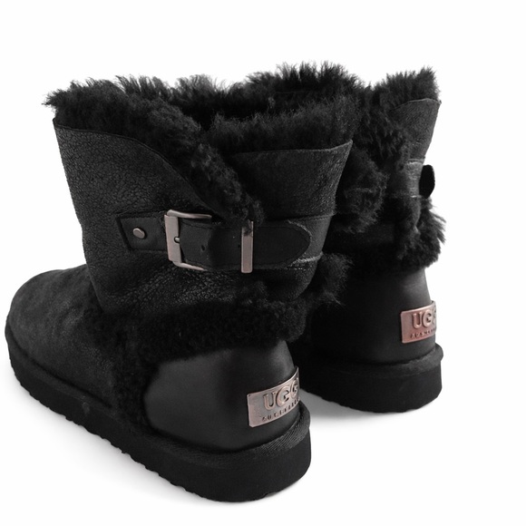 UGG Shoes - UGG Airehart Leather Shearling Moto Buckle Boots Black Womens Size 10